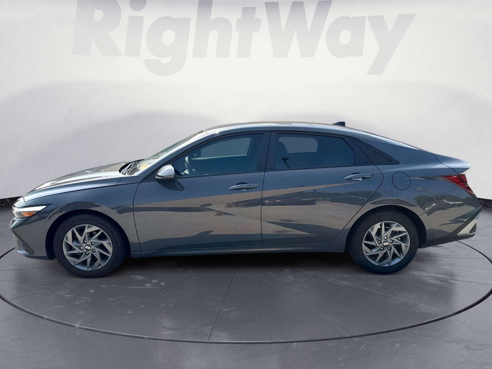hyundai elantra 2024 KMHLM4DG5RU836596 image hyundai elantra 2024 KMHLM4DG5RU836596 image