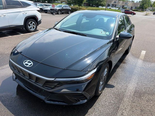 hyundai elantra 2024 KMHLM4DG1RU725771 image hyundai elantra 2024 KMHLM4DG1RU725771 image