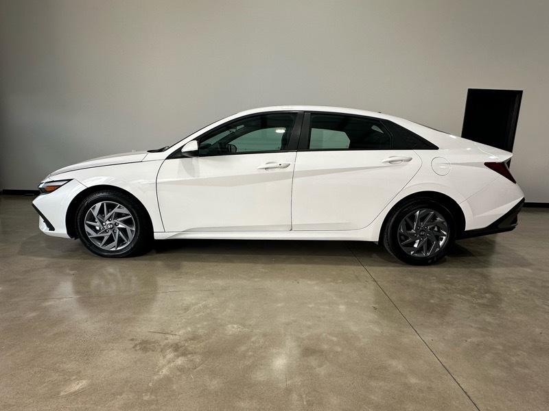 hyundai elantra 2024 KMHLM4DG8RU836401 image hyundai elantra 2024 KMHLM4DG8RU836401 image