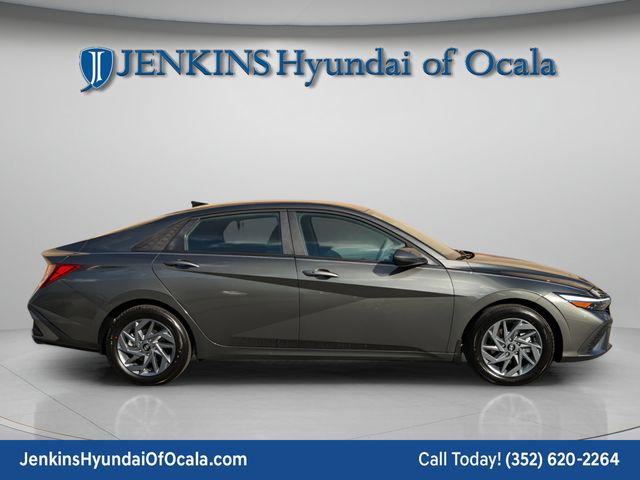 hyundai elantra 2025 KMHLM4DG4SU072875 image hyundai elantra 2025 KMHLM4DG4SU072875 image