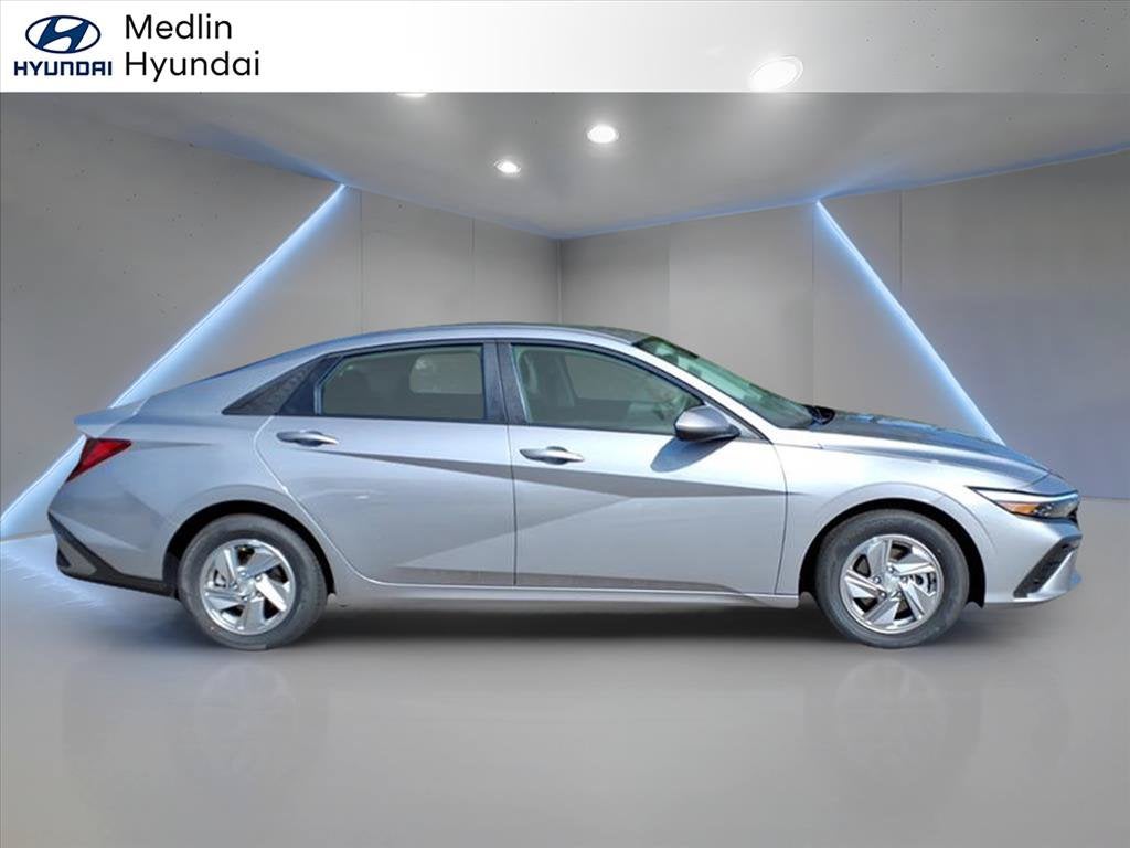hyundai elantra 2025 KMHLL4DG1SU060959 image hyundai elantra 2025 KMHLL4DG1SU060959 image