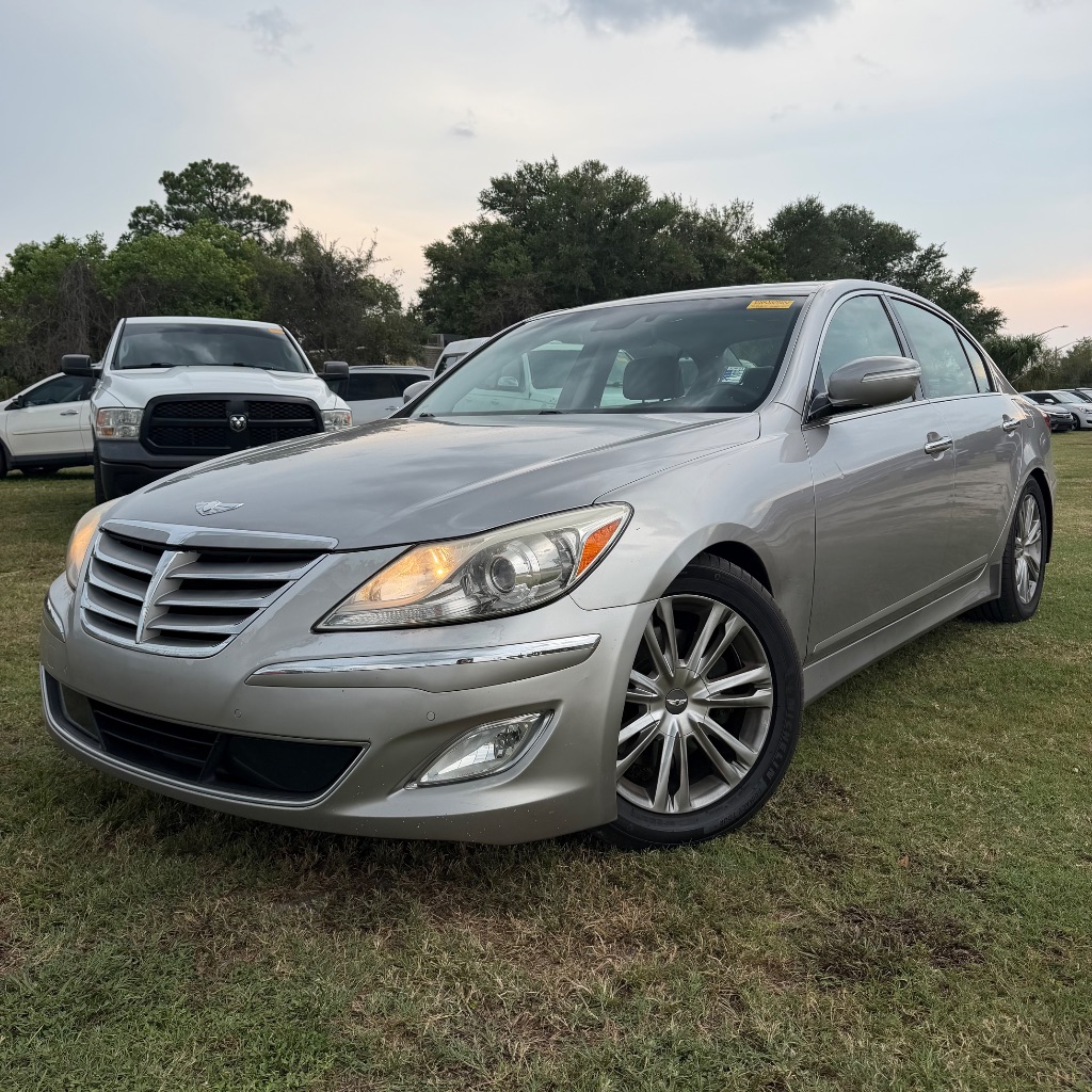 hyundai genesis 2012 KMHGC4DDXCU194698 image hyundai genesis 2012 KMHGC4DDXCU194698 image