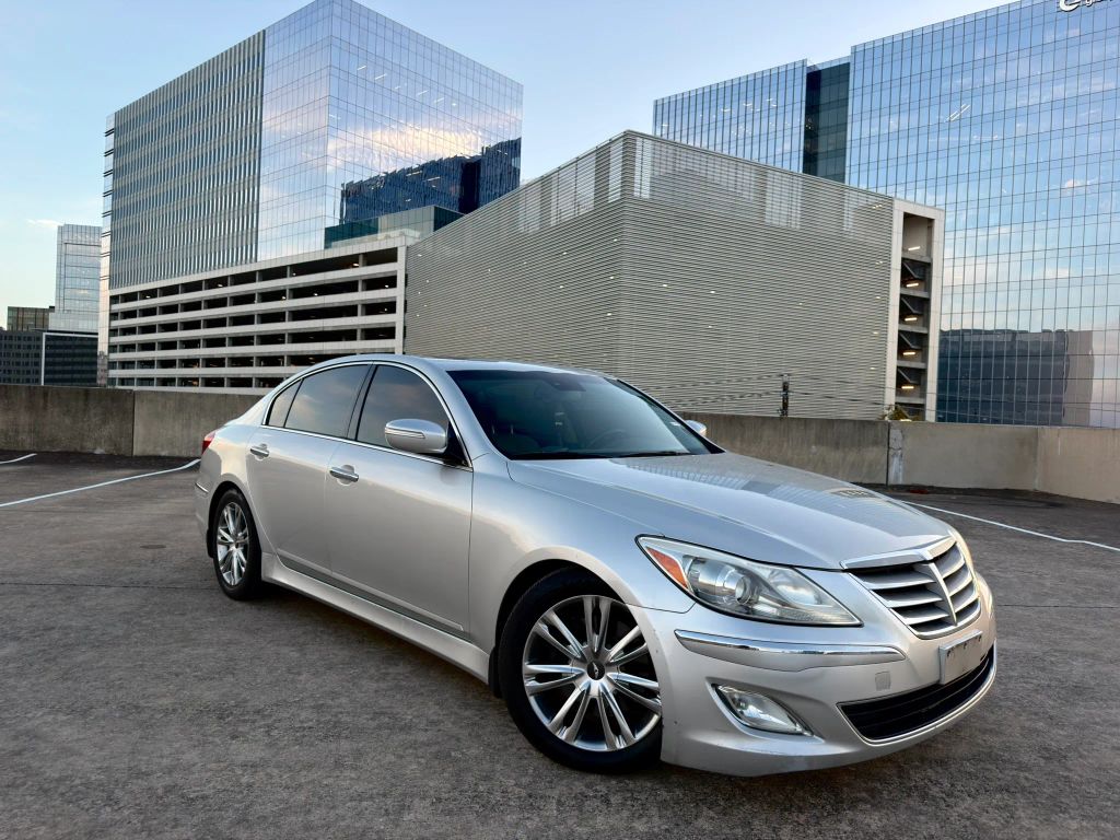 hyundai genesis 2012 KMHGC4DD5CU179459 image hyundai genesis 2012 KMHGC4DD5CU179459 image