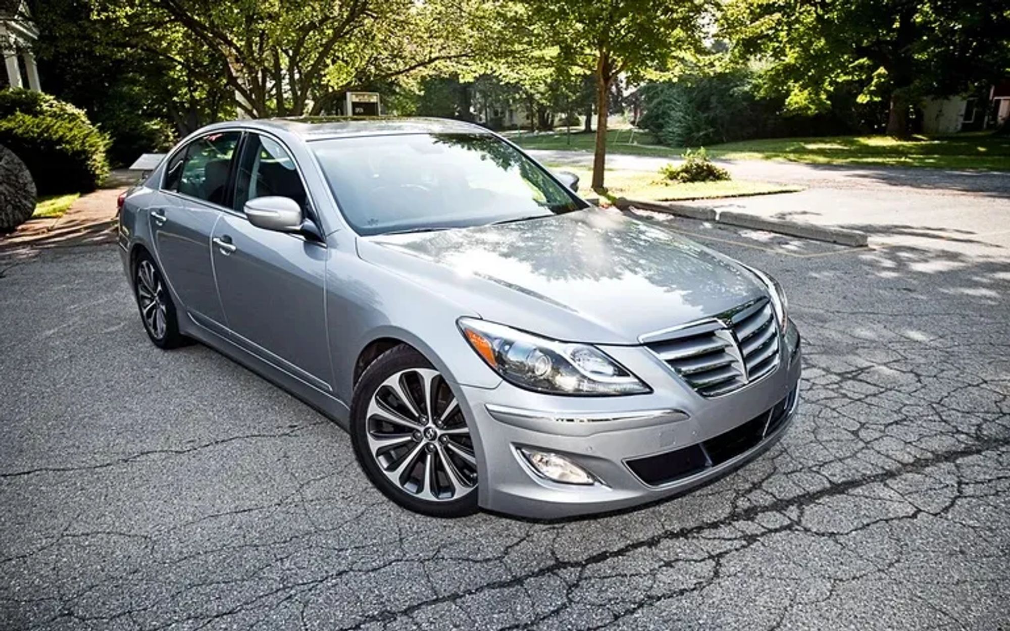 hyundai genesis 2012 KMHGC4DD0CU167171 image hyundai genesis 2012 KMHGC4DD0CU167171 image