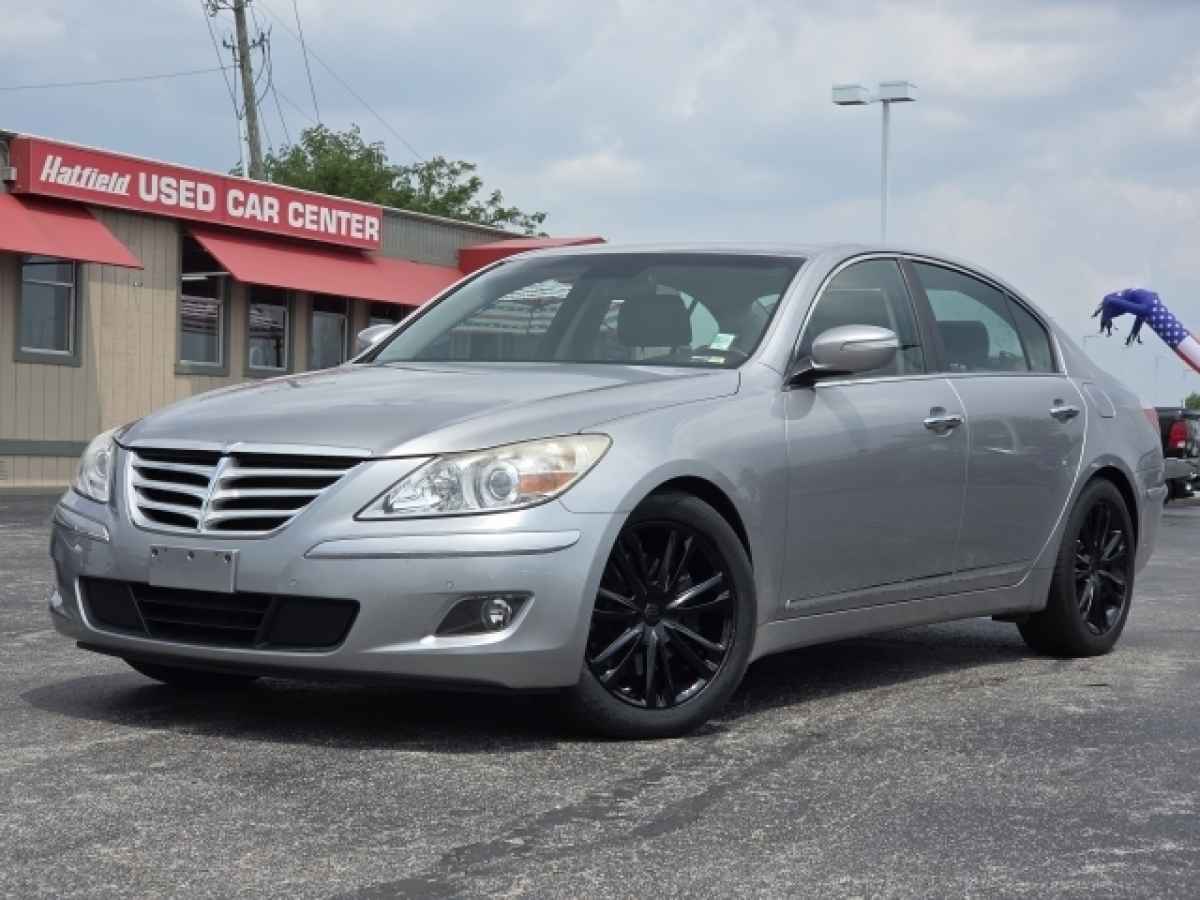 hyundai genesis 2011 KMHGC4DF5BU133646 image hyundai genesis 2011 KMHGC4DF5BU133646 image