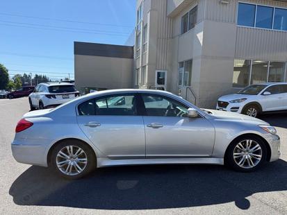 hyundai genesis 2013 KMHGC4DD9DU242502 image hyundai genesis 2013 KMHGC4DD9DU242502 image