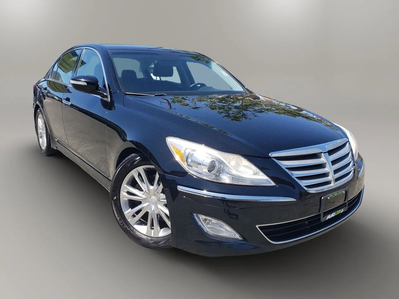 hyundai genesis 2014 KMHGC4DD5EU261761 image hyundai genesis 2014 KMHGC4DD5EU261761 image