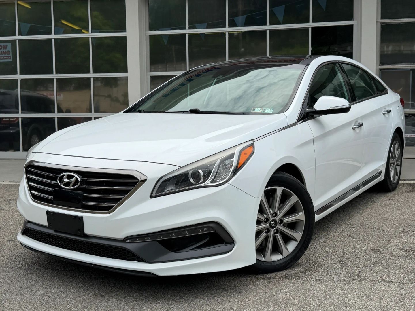 hyundai sonata 2016 5NPE34AF1GH344831 image hyundai sonata 2016 5NPE34AF1GH344831 image