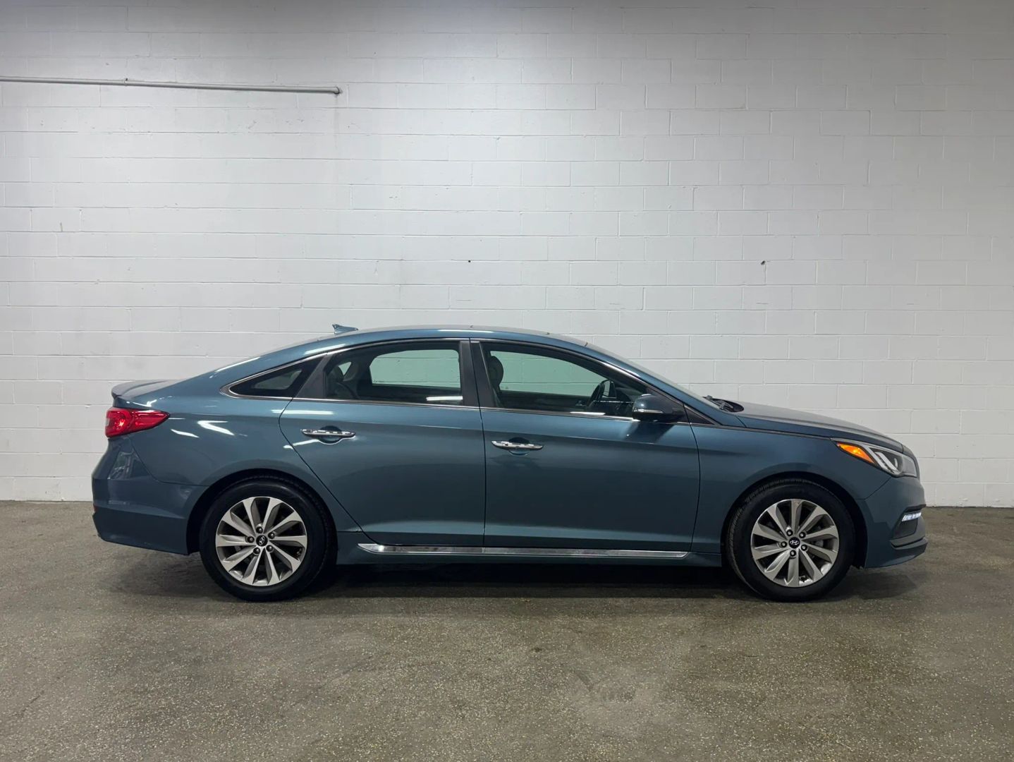 hyundai sonata 2016 5NPE34AFXGH436133 image hyundai sonata 2016 5NPE34AFXGH436133 image