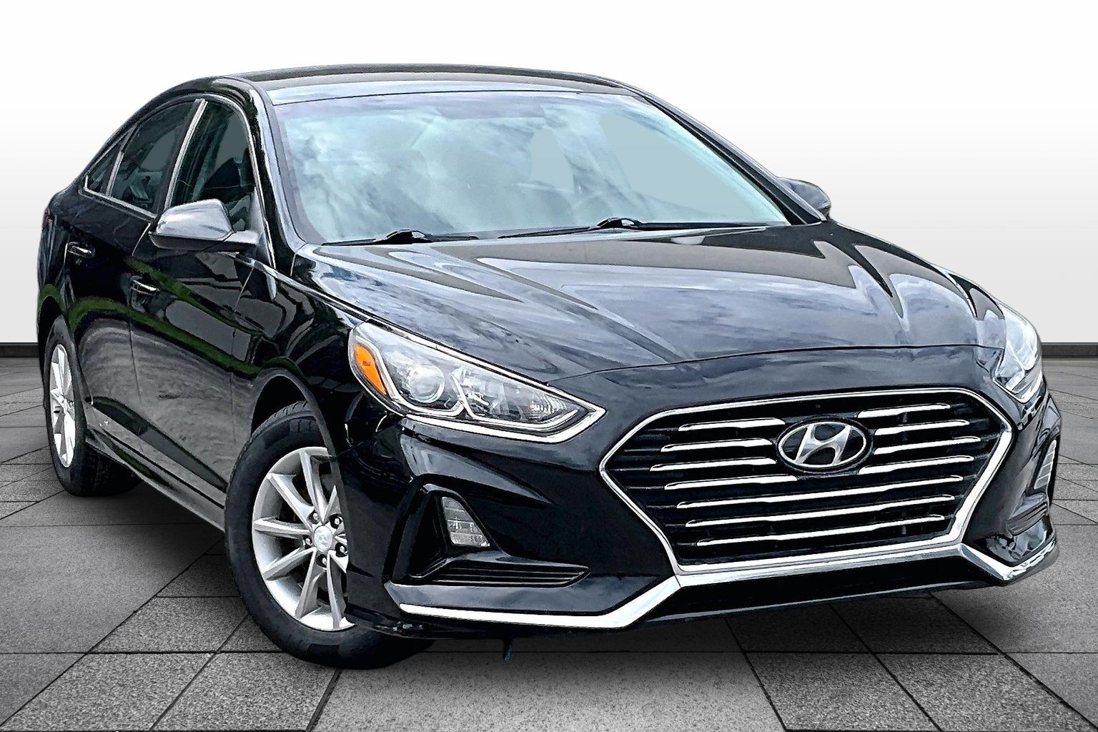 hyundai sonata 2019 5NPE24AF8KH762301 image hyundai sonata 2019 5NPE24AF8KH762301 image