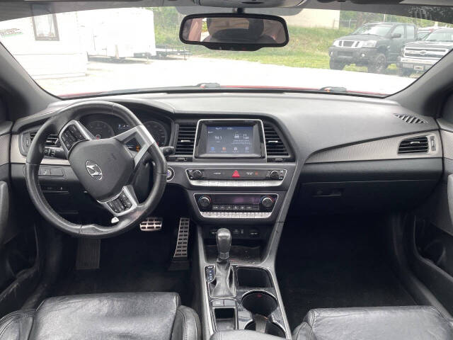 hyundai sonata 2019 5NPE34AF9KH818890 image hyundai sonata 2019 5NPE34AF9KH818890 image