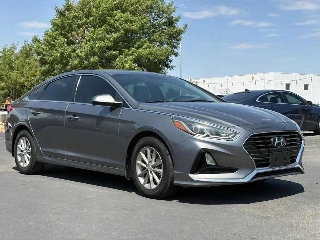 hyundai sonata 2019 5NPE24AF2KH807622 image hyundai sonata 2019 5NPE24AF2KH807622 image