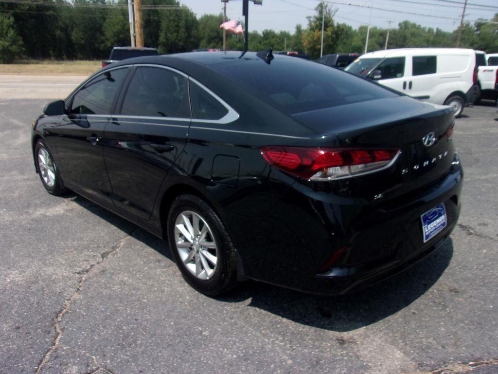 hyundai sonata 2019 5NPE24AF9KH797185 image hyundai sonata 2019 5NPE24AF9KH797185 image