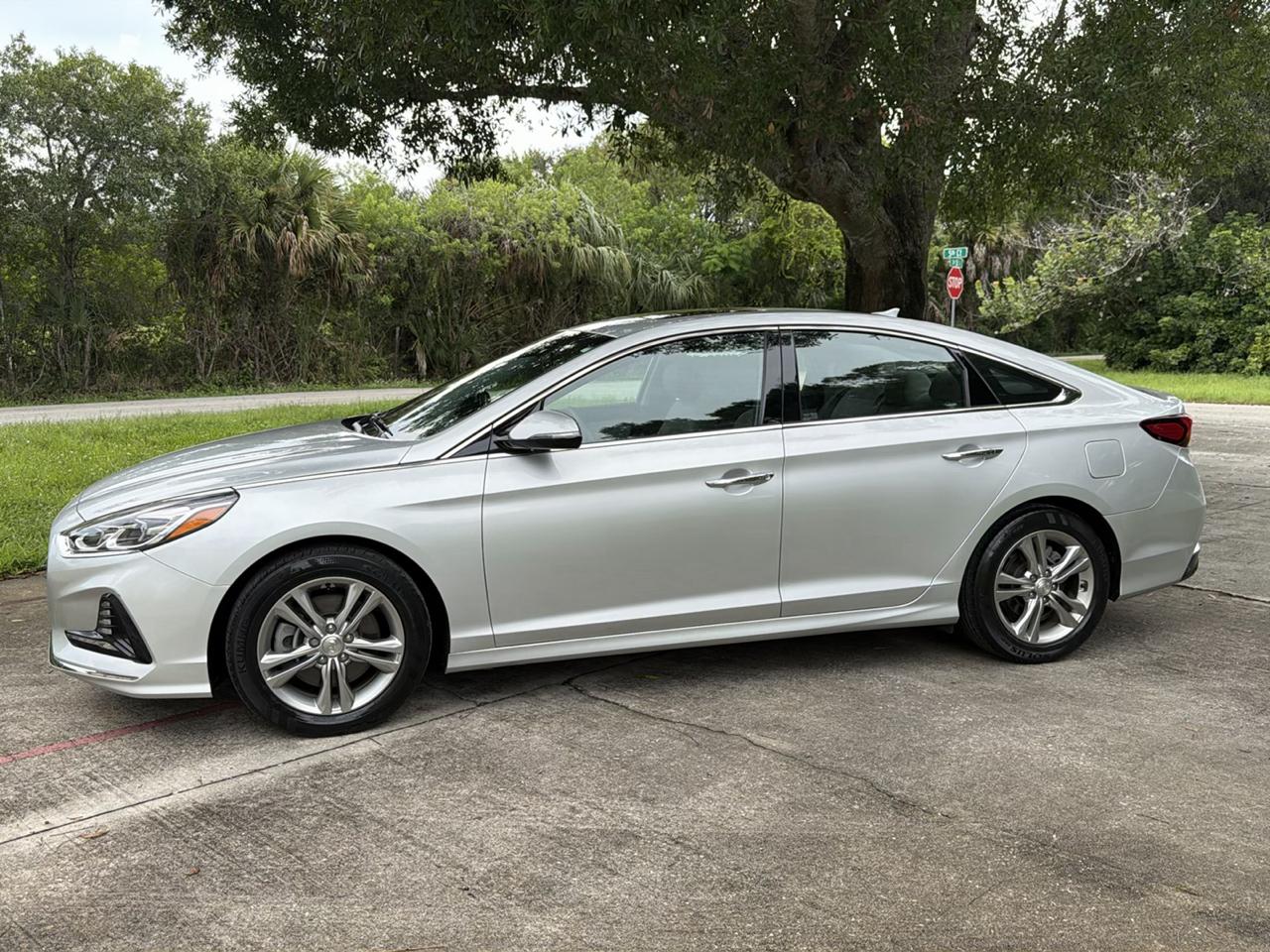 hyundai sonata 2018 5NPE34AF5JH607734 image hyundai sonata 2018 5NPE34AF5JH607734 image