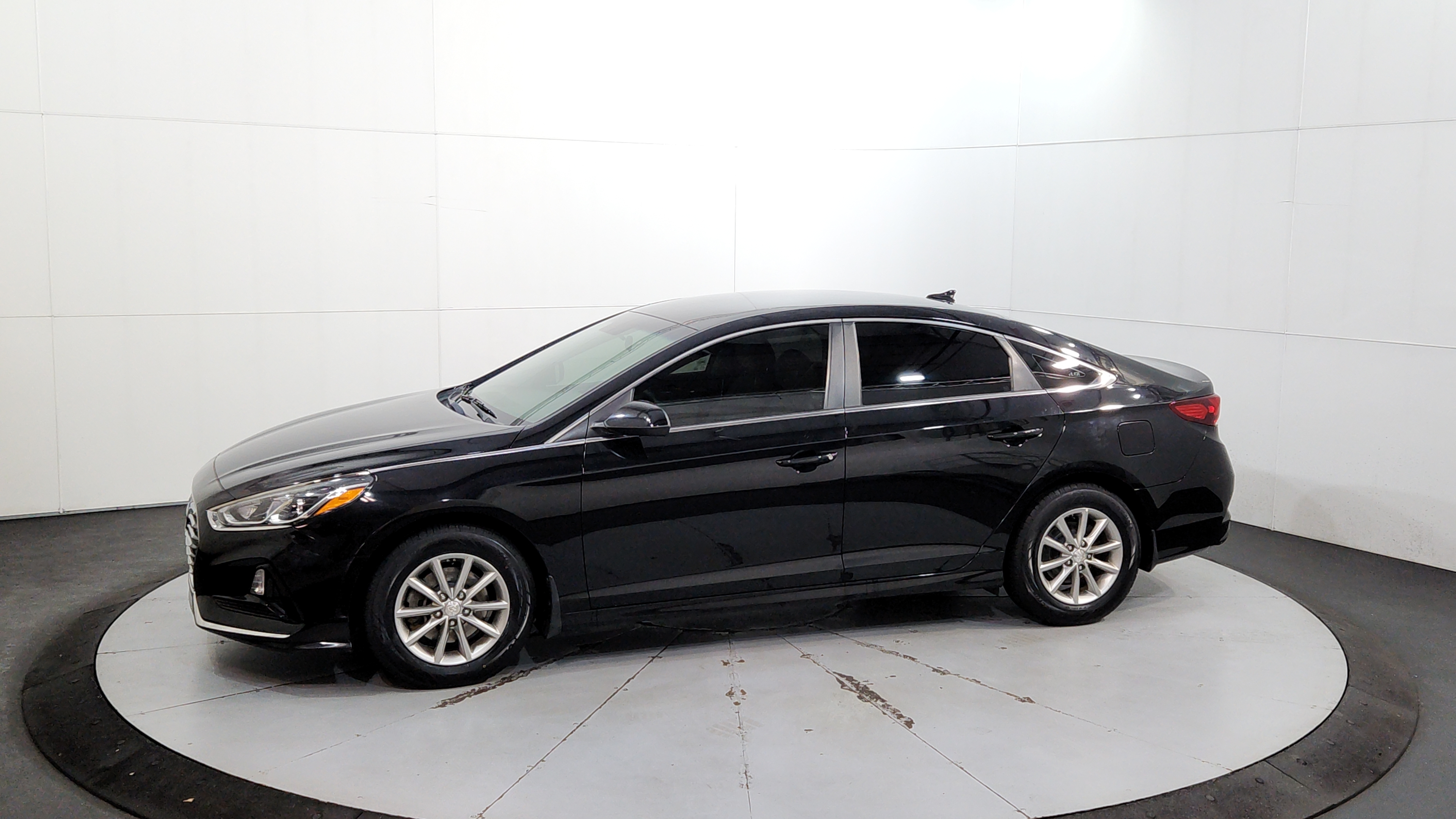 hyundai sonata 2018 5NPE24AF6JH710289 image hyundai sonata 2018 5NPE24AF6JH710289 image