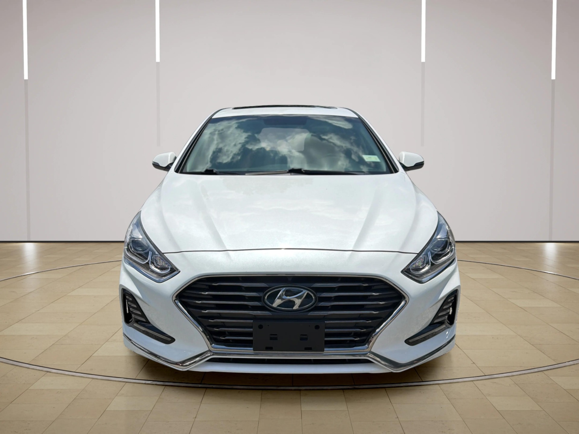 hyundai sonata 2018 5NPE34AF3JH594708 image hyundai sonata 2018 5NPE34AF3JH594708 image