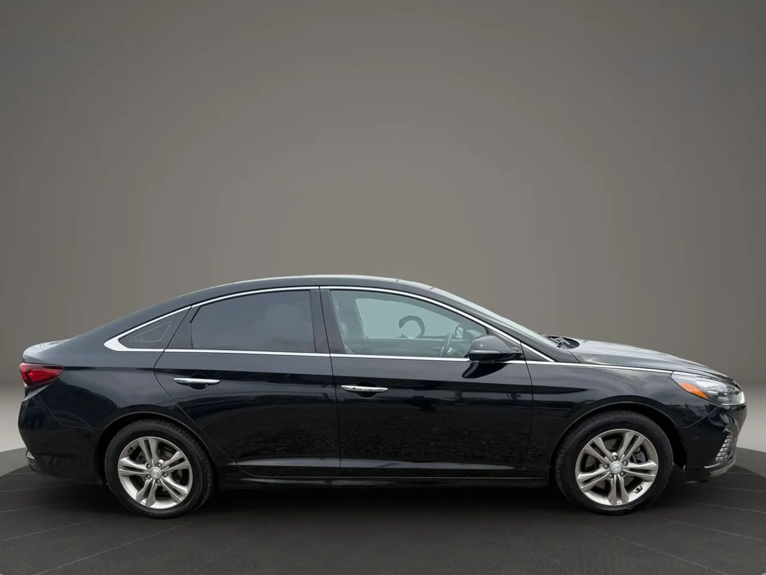 hyundai sonata 2018 5NPE34AF3JH722722 image hyundai sonata 2018 5NPE34AF3JH722722 image