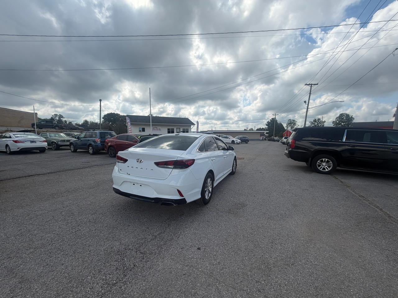 hyundai sonata 2018 5NPE24AF6JH651129 image hyundai sonata 2018 5NPE24AF6JH651129 image