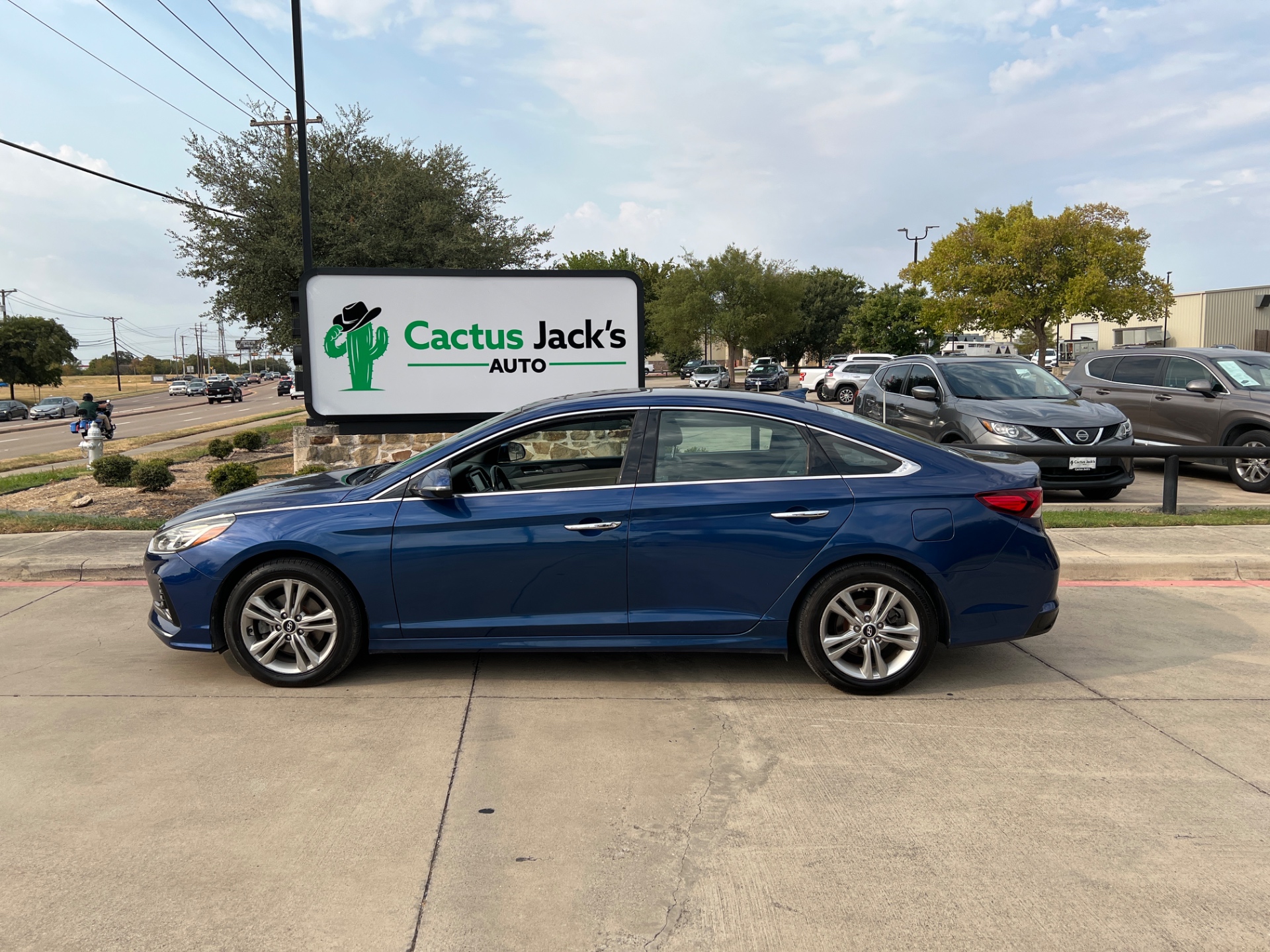 hyundai sonata 2018 5NPE34AF6JH590796 image hyundai sonata 2018 5NPE34AF6JH590796 image