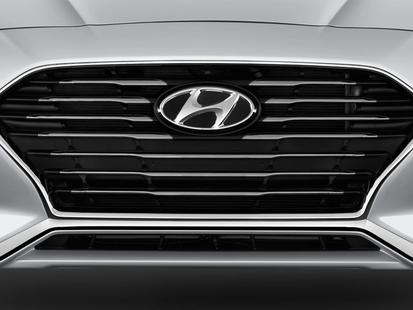 hyundai sonata 2018 5NPE24AF4JH670178 image hyundai sonata 2018 5NPE24AF4JH670178 image
