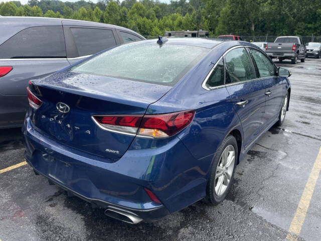 hyundai sonata 2018 5NPE34AF1JH709032 image hyundai sonata 2018 5NPE34AF1JH709032 image