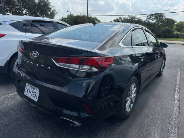 hyundai sonata 2018 5NPE24AF2JH680823 image hyundai sonata 2018 5NPE24AF2JH680823 image
