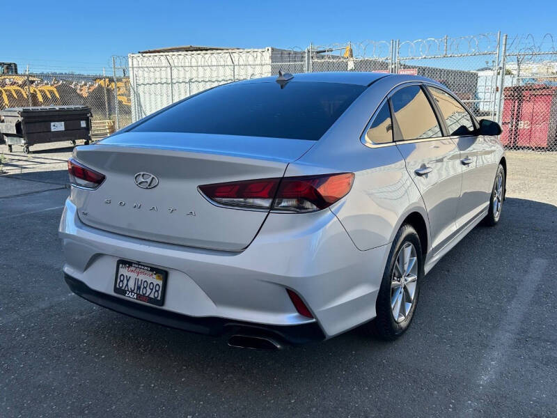 hyundai sonata 2018 5NPE24AF7JH640432 image hyundai sonata 2018 5NPE24AF7JH640432 image