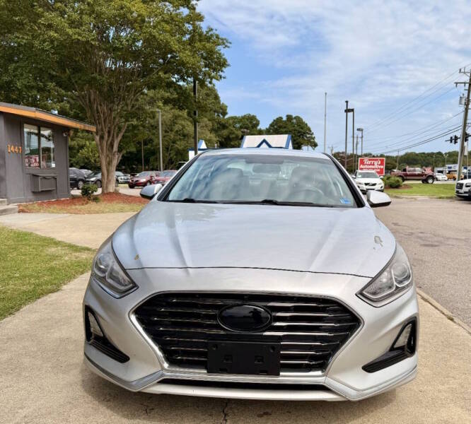 hyundai sonata 2018 5NPE24AF4JH708959 image hyundai sonata 2018 5NPE24AF4JH708959 image