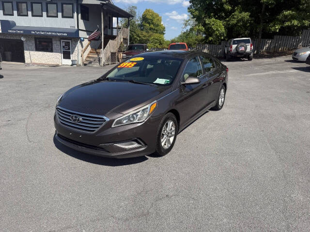 hyundai sonata 2017 5NPE24AFXHH573397 image hyundai sonata 2017 5NPE24AFXHH573397 image