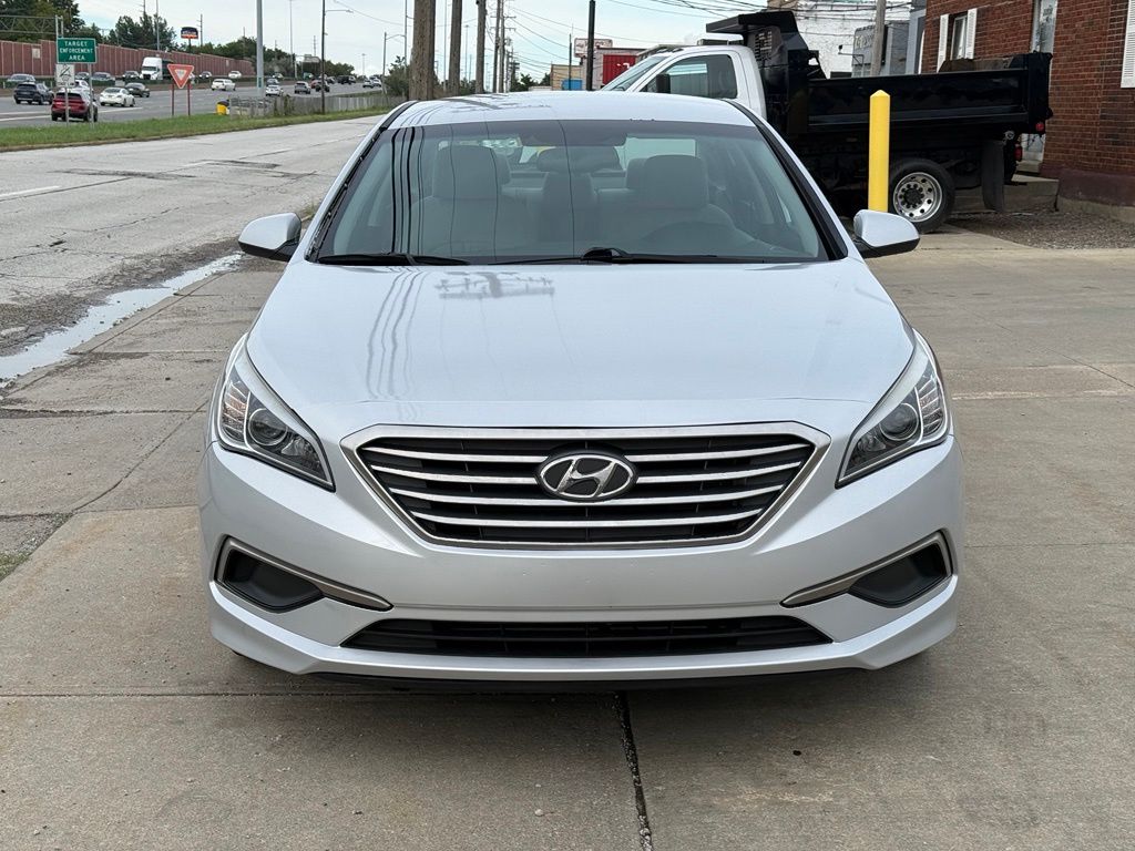 hyundai sonata 2017 5NPE24AFXHH568846 image hyundai sonata 2017 5NPE24AFXHH568846 image