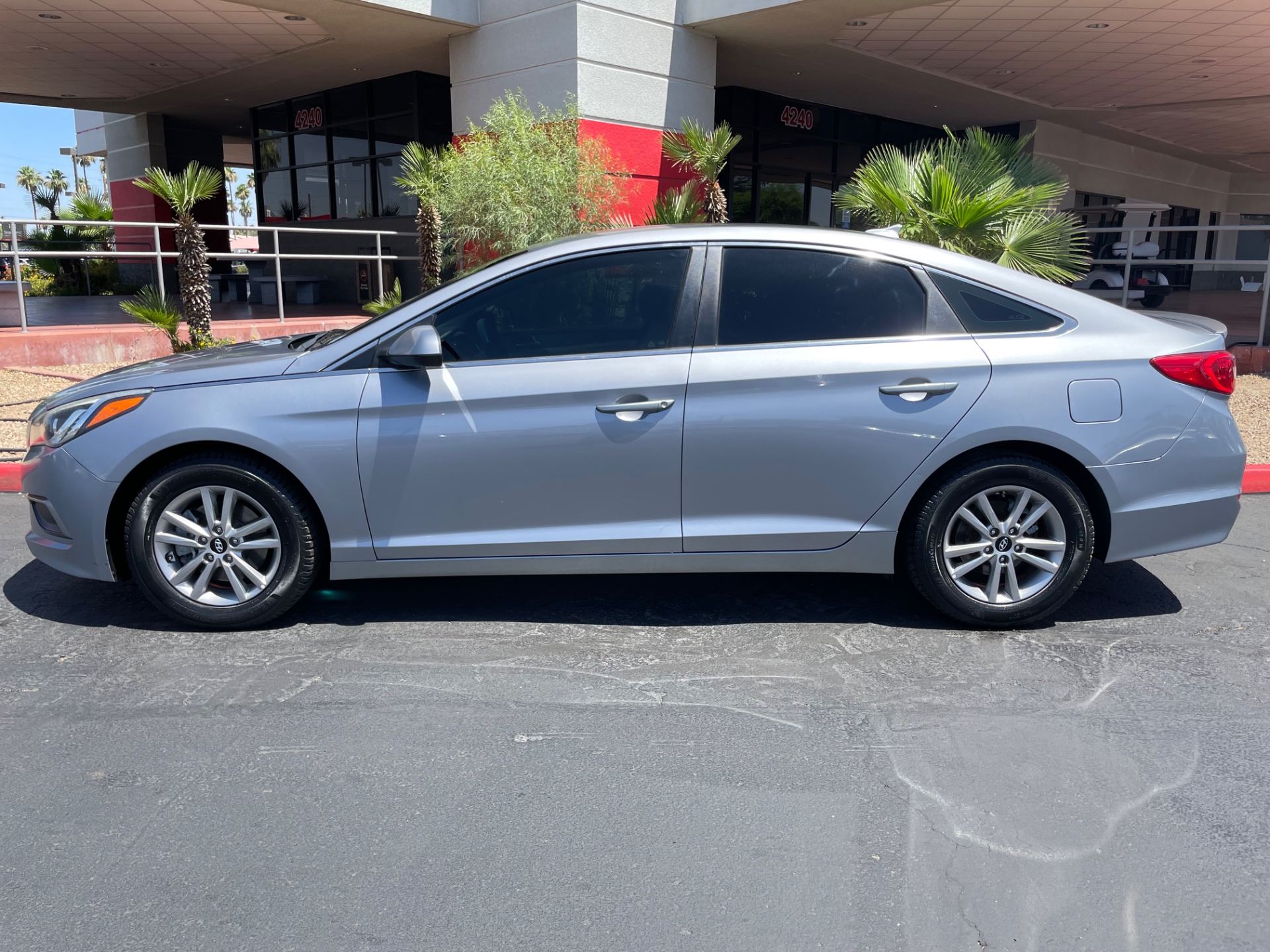 hyundai sonata 2017 5NPE24AF9HH542500 image hyundai sonata 2017 5NPE24AF9HH542500 image