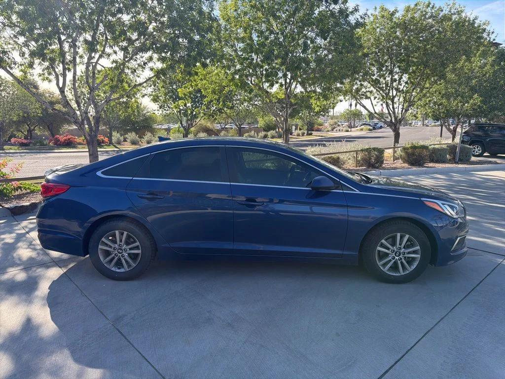 hyundai sonata 2017 5NPE24AFXHH498216 image hyundai sonata 2017 5NPE24AFXHH498216 image