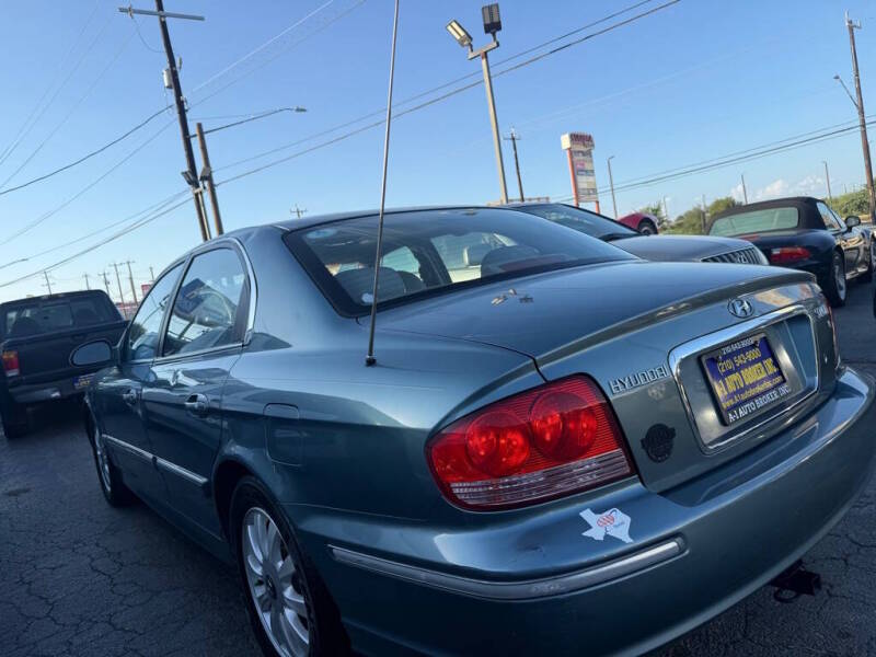 hyundai sonata 2004 KMHWF35H64A040118 image hyundai sonata 2004 KMHWF35H64A040118 image