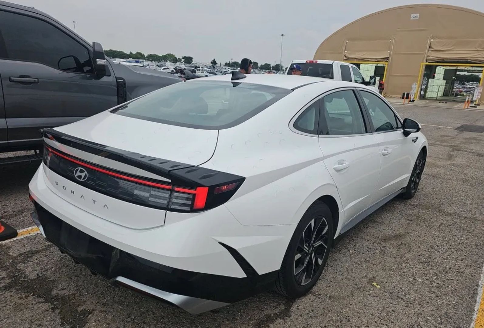 hyundai sonata 2024 KMHL64JA4RA411950 image hyundai sonata 2024 KMHL64JA4RA411950 image