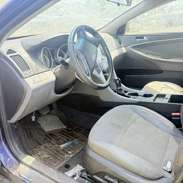 hyundai sonata 2011 5NPEC4AB1BH232133 image hyundai sonata 2011 5NPEC4AB1BH232133 image