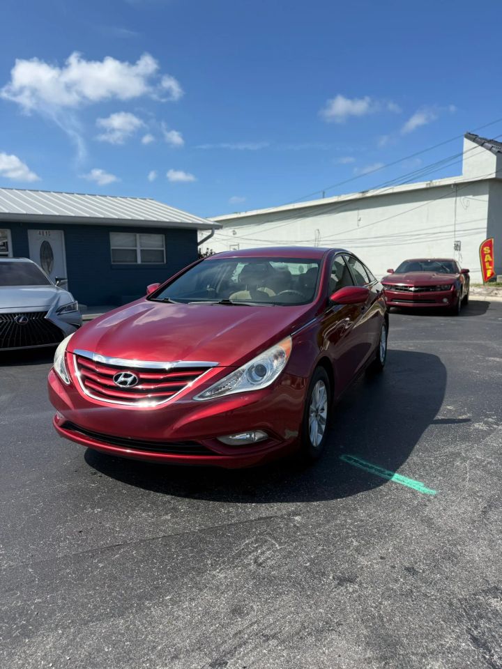 hyundai sonata 2013 5NPEB4AC0DH505576 image hyundai sonata 2013 5NPEB4AC0DH505576 image