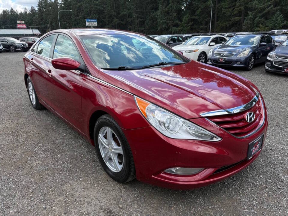 hyundai sonata 2013 5NPEB4AC3DH745219 image hyundai sonata 2013 5NPEB4AC3DH745219 image