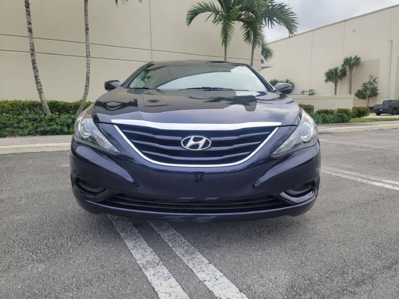 hyundai sonata 2013 5NPEB4AC8DH566870 image hyundai sonata 2013 5NPEB4AC8DH566870 image