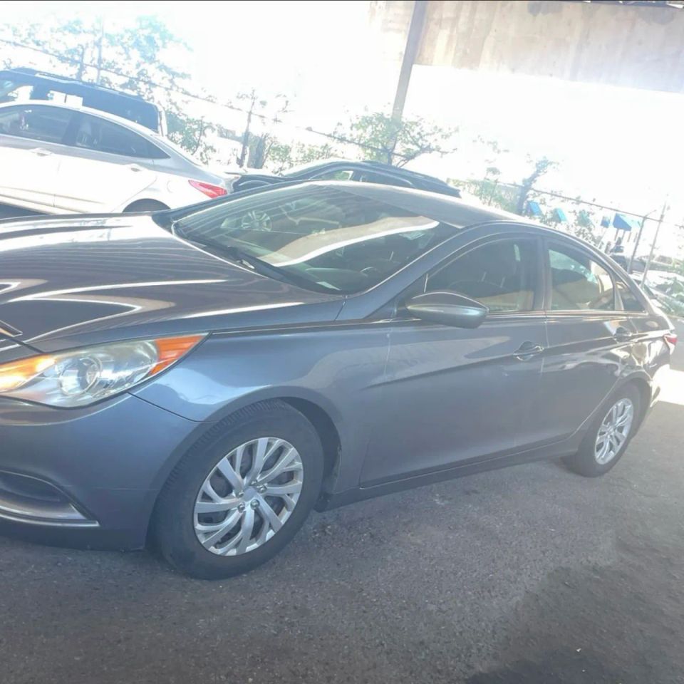 hyundai sonata 2013 5NPEB4AC0DH544264 image hyundai sonata 2013 5NPEB4AC0DH544264 image
