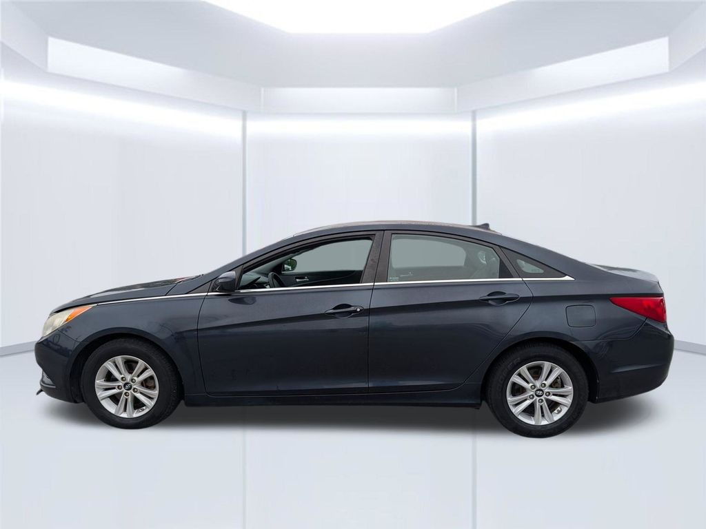 hyundai sonata 2013 5NPEB4AC4DH730180 image hyundai sonata 2013 5NPEB4AC4DH730180 image
