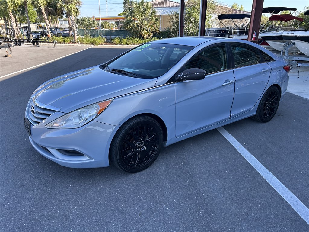 hyundai sonata 2013 5NPEB4AC1DH764240 image hyundai sonata 2013 5NPEB4AC1DH764240 image