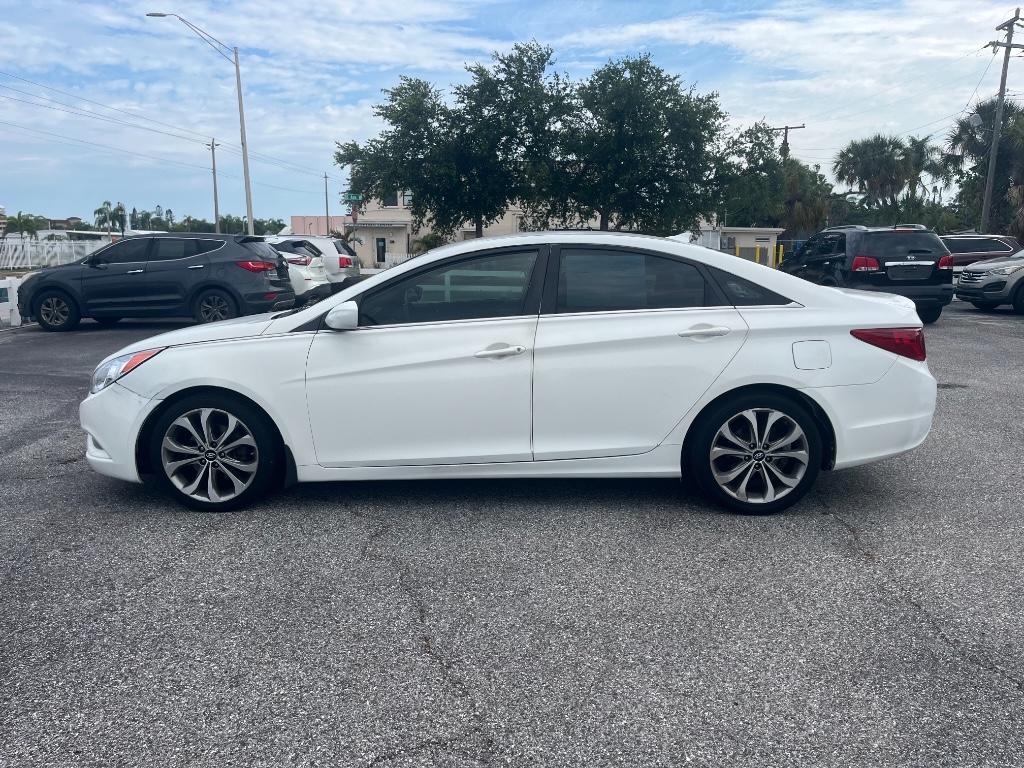 hyundai sonata 2013 5NPEB4AC0DH584330 image hyundai sonata 2013 5NPEB4AC0DH584330 image