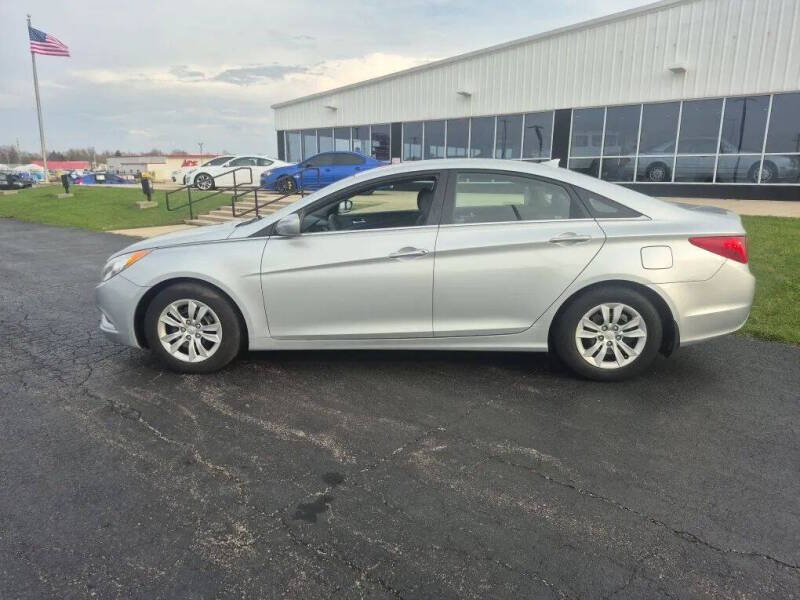 hyundai sonata 2013 5NPEB4AC3DH512781 image hyundai sonata 2013 5NPEB4AC3DH512781 image