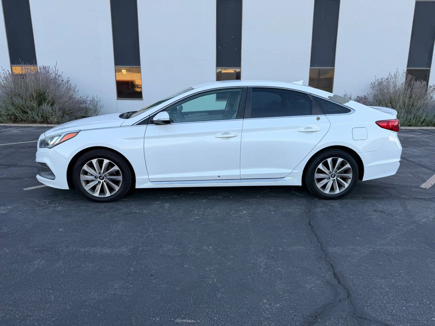 hyundai sonata 2015 5NPE34AF9FH054299 image hyundai sonata 2015 5NPE34AF9FH054299 image