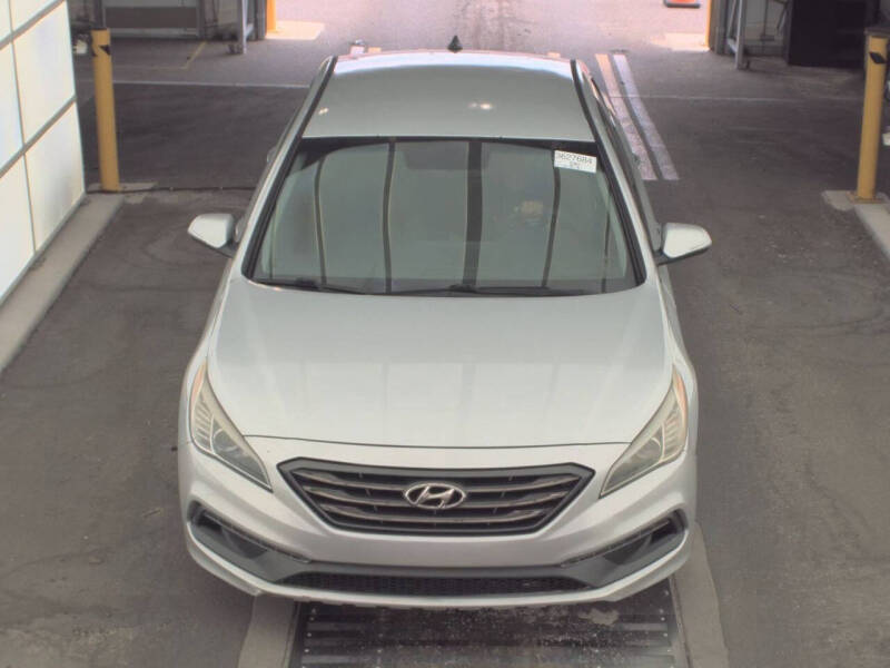 hyundai sonata 2015 5NPE34AF9FH061737 image hyundai sonata 2015 5NPE34AF9FH061737 image