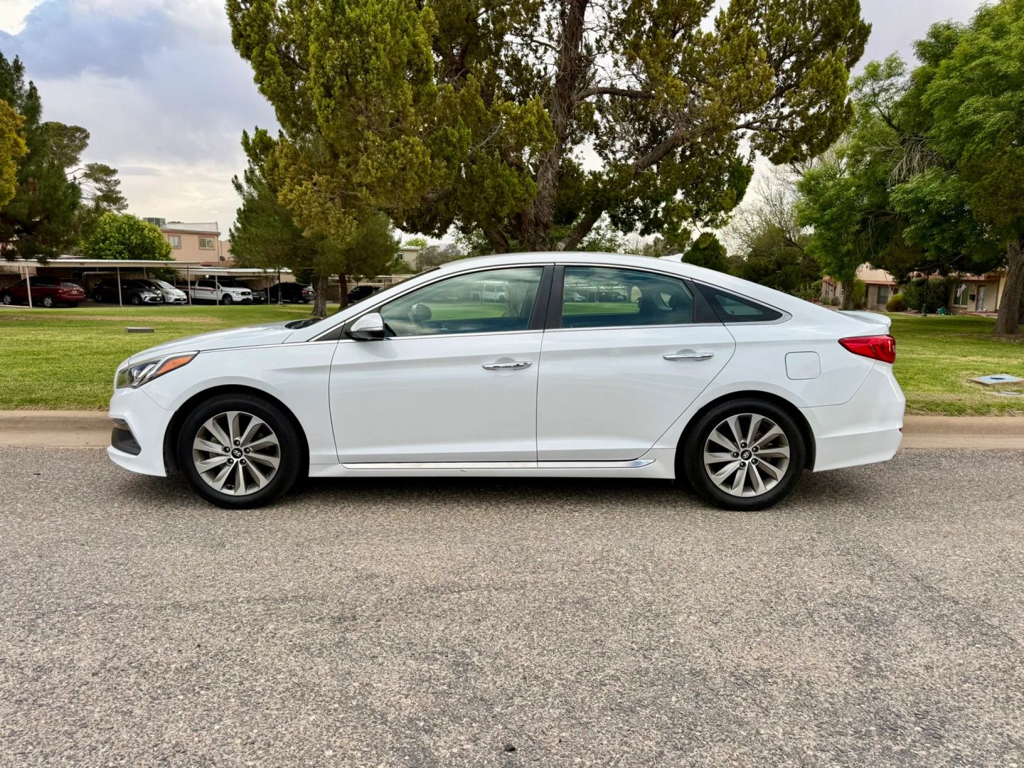 hyundai sonata 2015 5NPE34AF1FH093193 image hyundai sonata 2015 5NPE34AF1FH093193 image