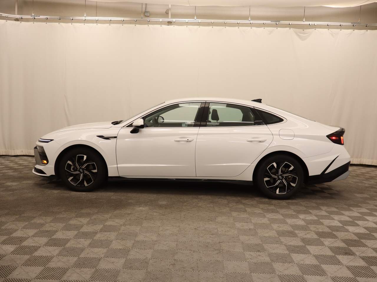 hyundai sonata 2025 KMHL64JA4SA437714 image hyundai sonata 2025 KMHL64JA4SA437714 image