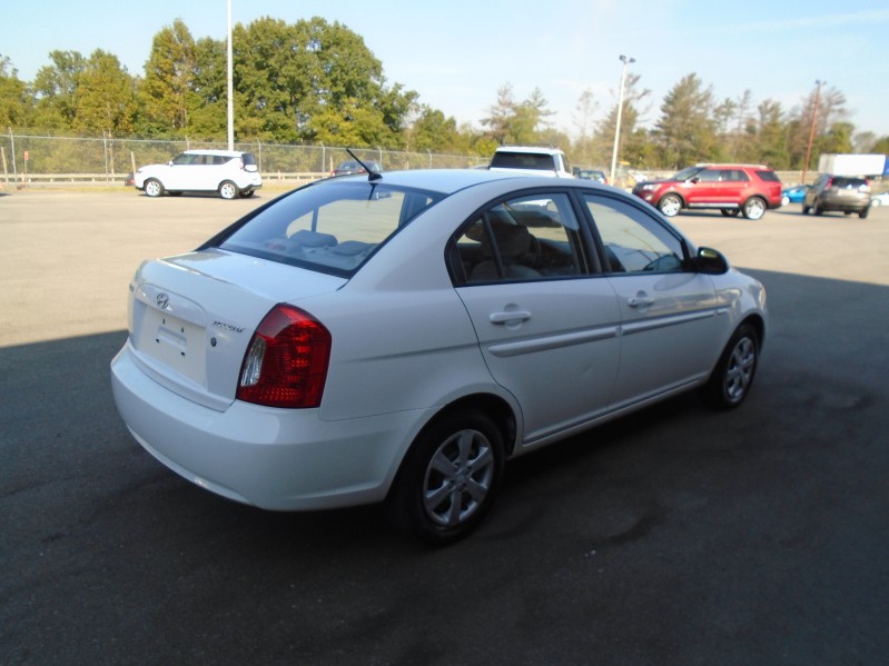 hyundai accent 2008 KMHCN46C18U170276 image hyundai accent 2008 KMHCN46C18U170276 image