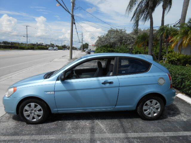 hyundai accent 2009 KMHCM36C19U141729 image hyundai accent 2009 KMHCM36C19U141729 image