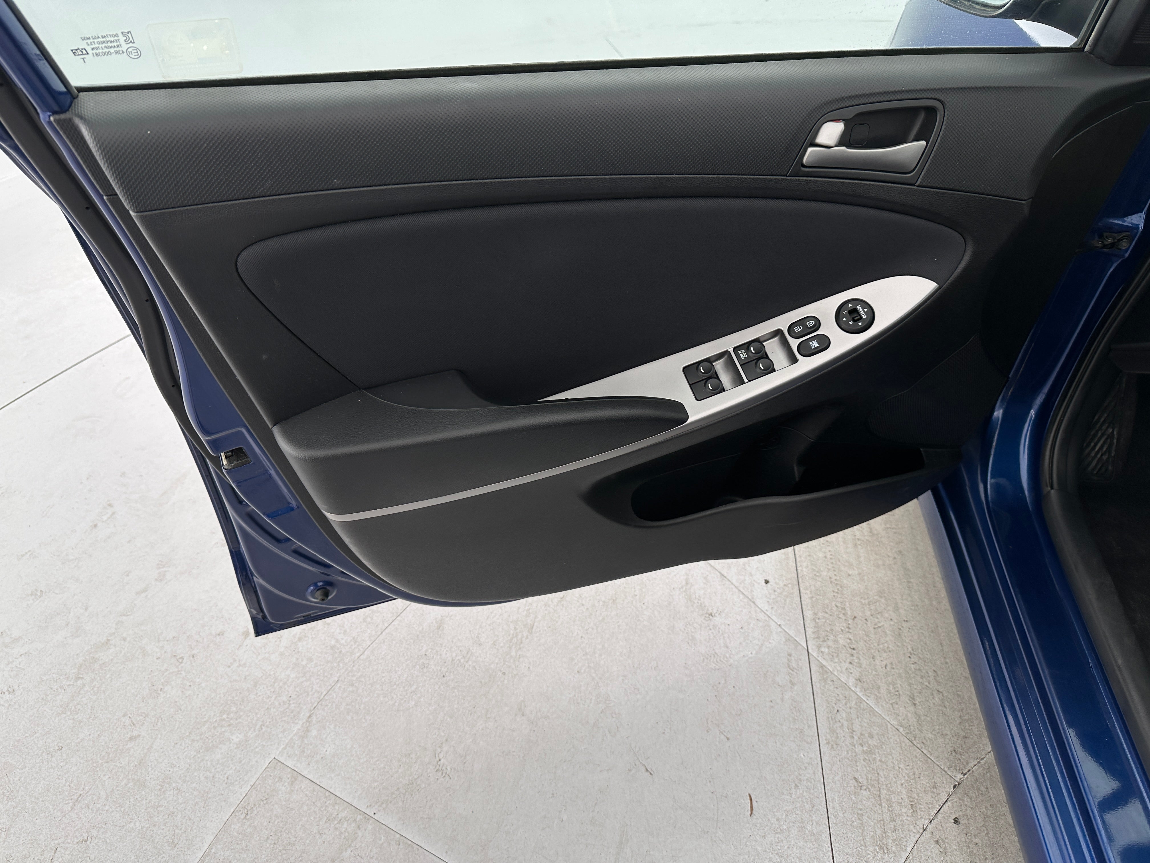 hyundai accent 2017 KMHCT5AE6HU346677 image hyundai accent 2017 KMHCT5AE6HU346677 image